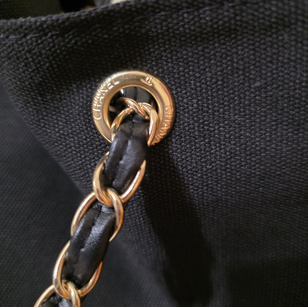 🖤 Chanel Shopper Tote 🖤 - Picture 7 of 10